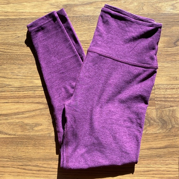 Beyond Yoga Caught in the Midi Leggings - purple heather - Picture 4 of 10